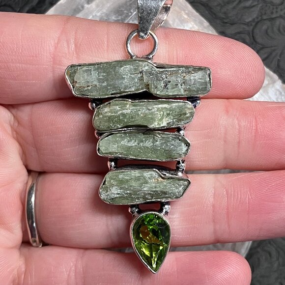 Green Kyanite and Peridot Pendant Stone Crystal Jewelry - Picture 1 of 5
